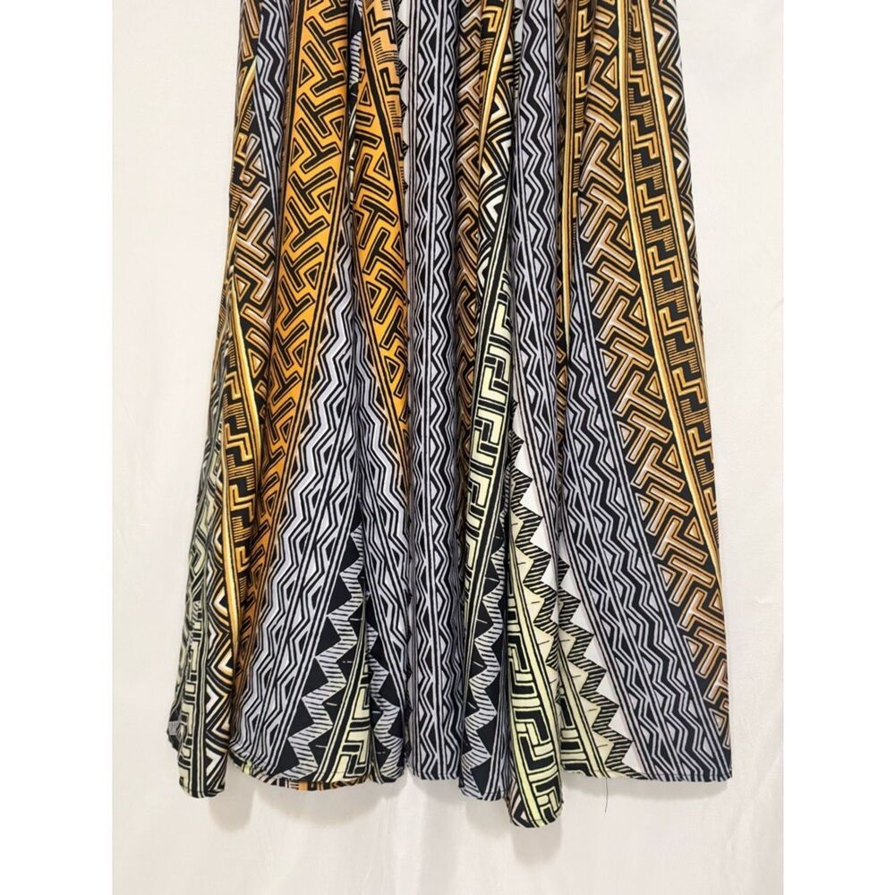 Beautiful Maxi skirt with bold geometric patterns Size L - Picture 6 of 6
